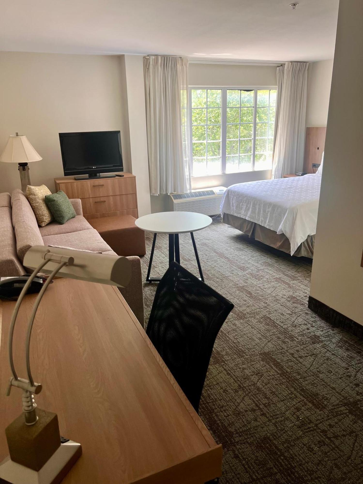 Staybridge Airport By Ihg