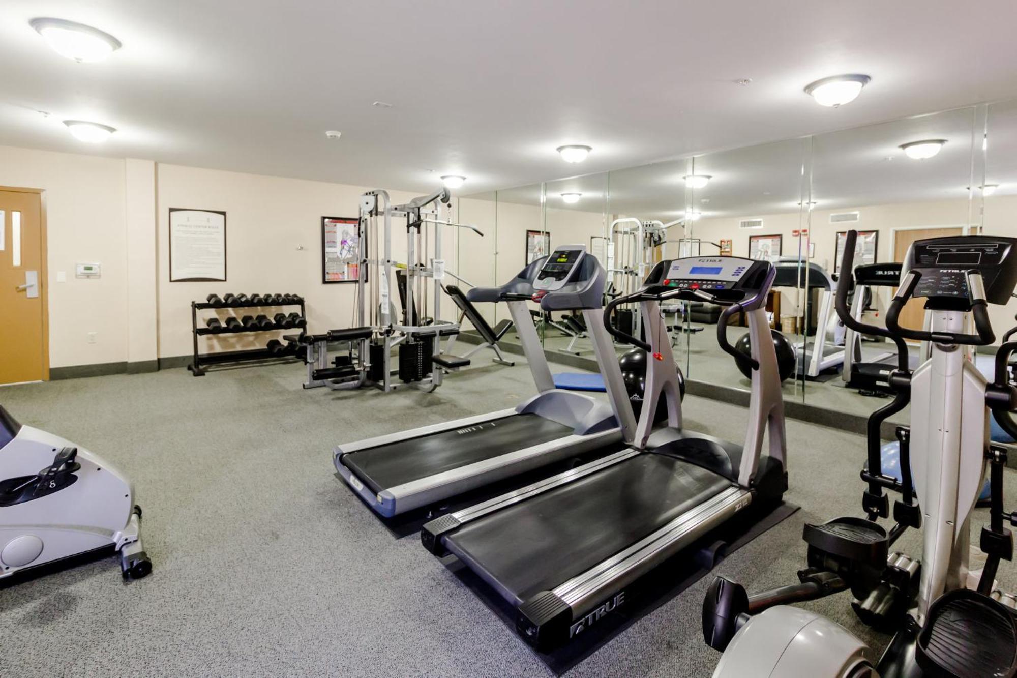 Staybridge Airport By Ihg Hotel Austin