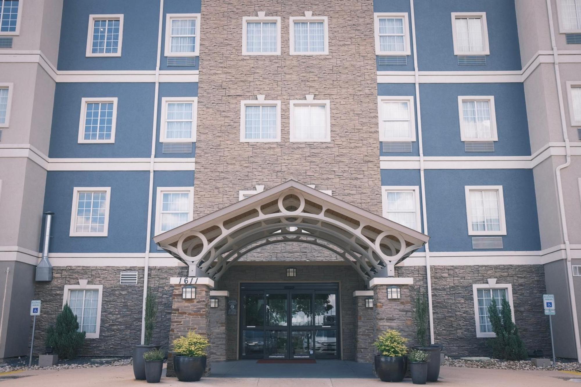Staybridge Airport By Ihg Hotel Austin