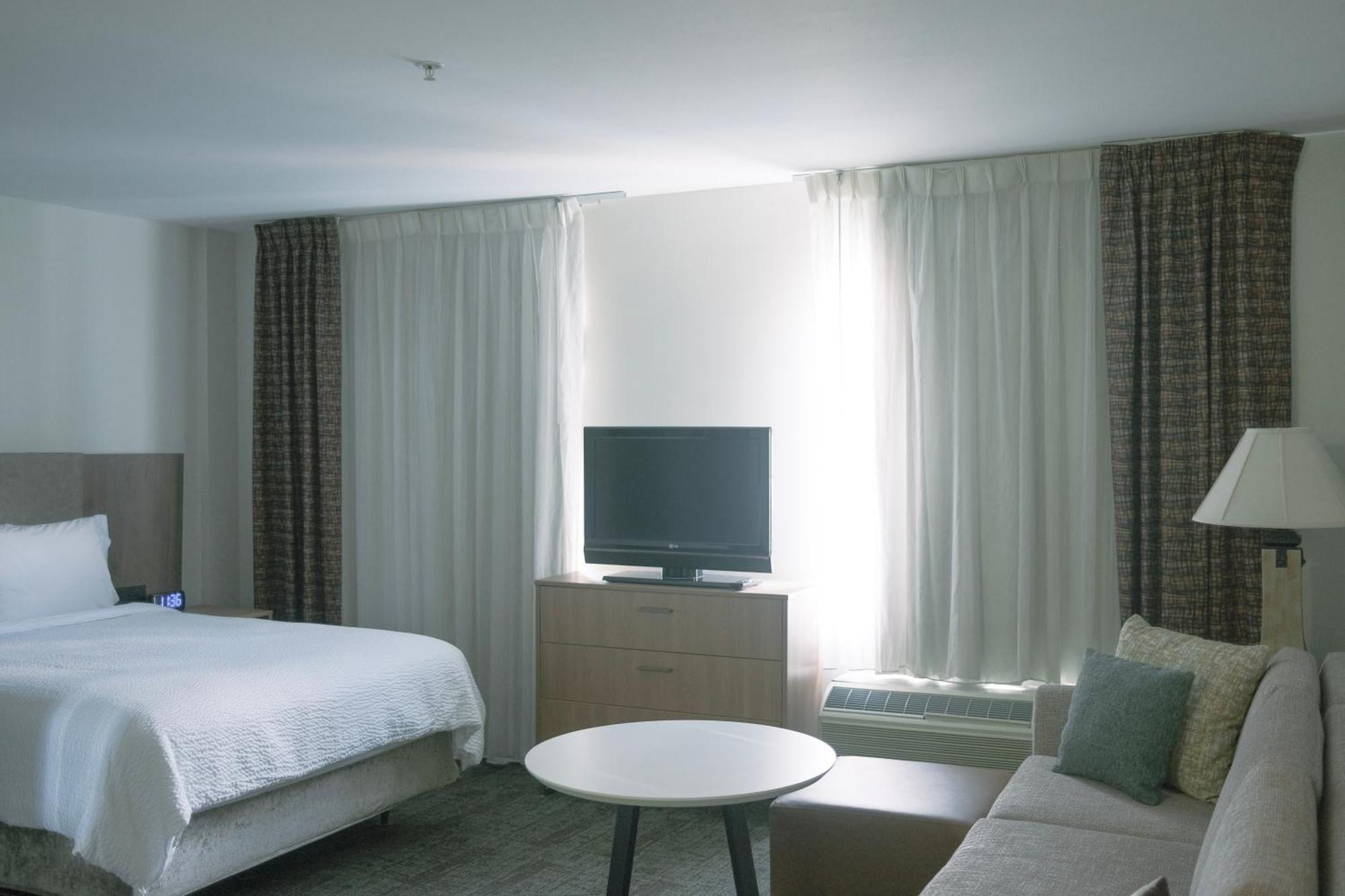 Staybridge Airport By Ihg 3* Austin